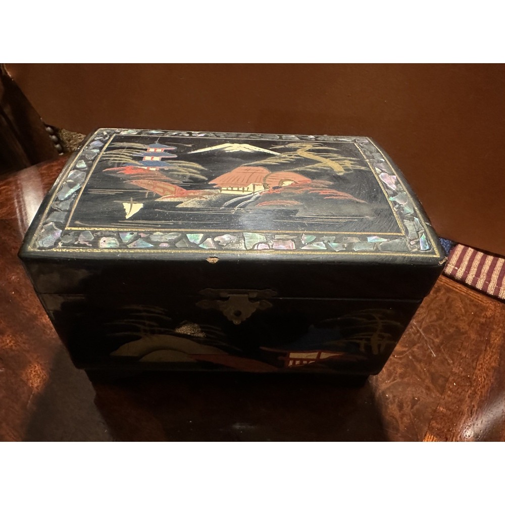 AL Sterling Lacquerware Jewelry Box Made in Japan Black Mt Fuji Pagoda Scene